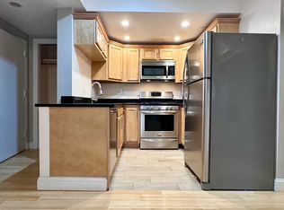 8 Juniper St APT 18, Brookline, MA 02445