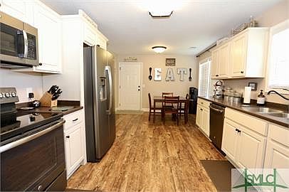 5th image of 78 Woolard Way NE
