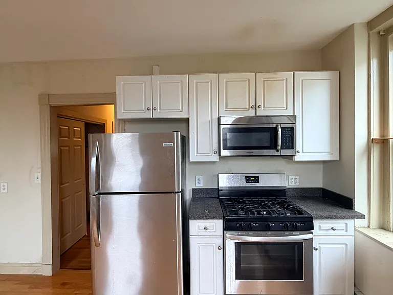 533 Chapel St #3 — Photo 3