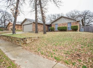 3716 Pinewood St, Bedford, TX 76021