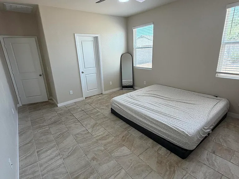 7836 W Riverside Ave — Photo 9