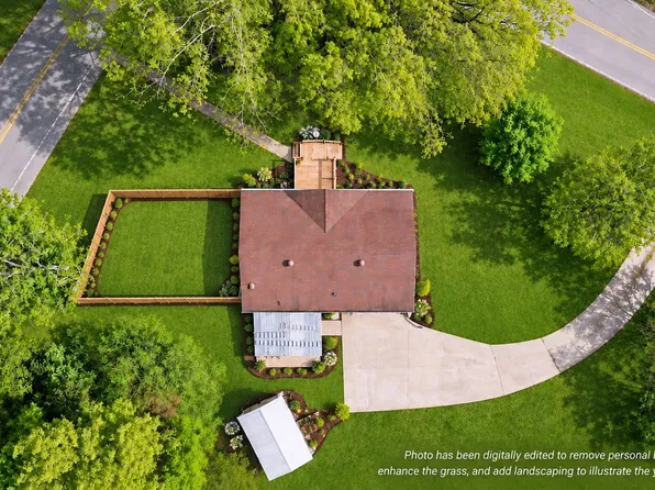 1304 Breeze Ln, Clarksville, TN 37040