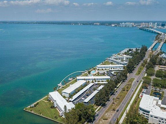 3rd image of 763 John Ringling Blvd #26