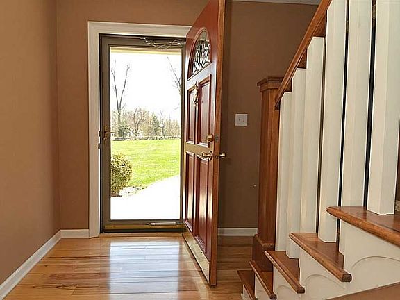 4th image of 10788 E State Road 32