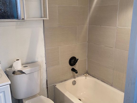 5th image of 324 E Lucero Ave #1/2
