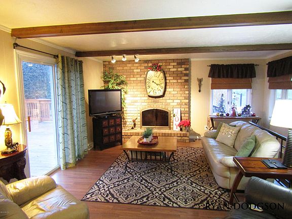 3rd image of 3136 Beechcrest Ct