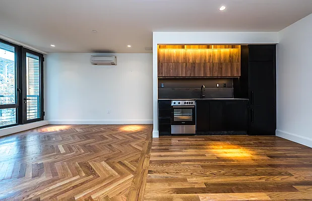 Rented by Nooklyn NYC LLC | media 91