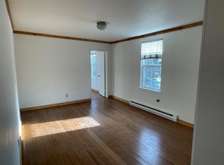 2139 42nd Ave SW #3, Seattle, WA 98116