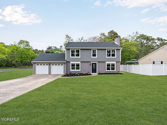 5th image of 389 Kildare Drive