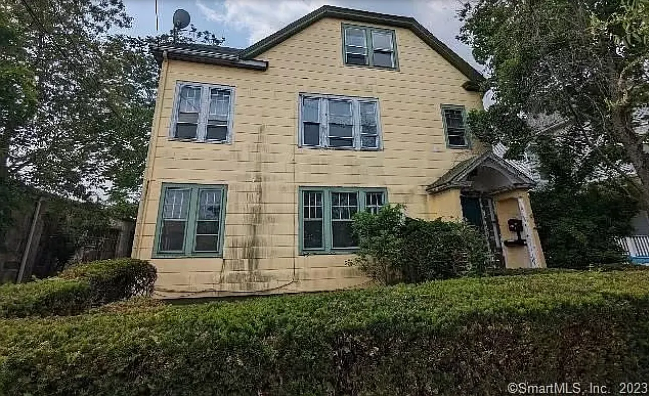 10 Lester Street - 3 — Photo 1
