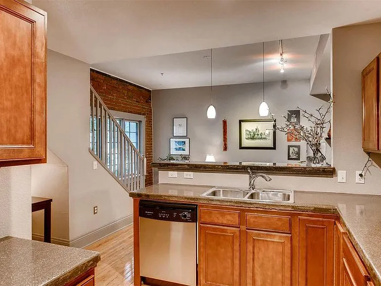 3211 Zuni St #13 — Photo 3