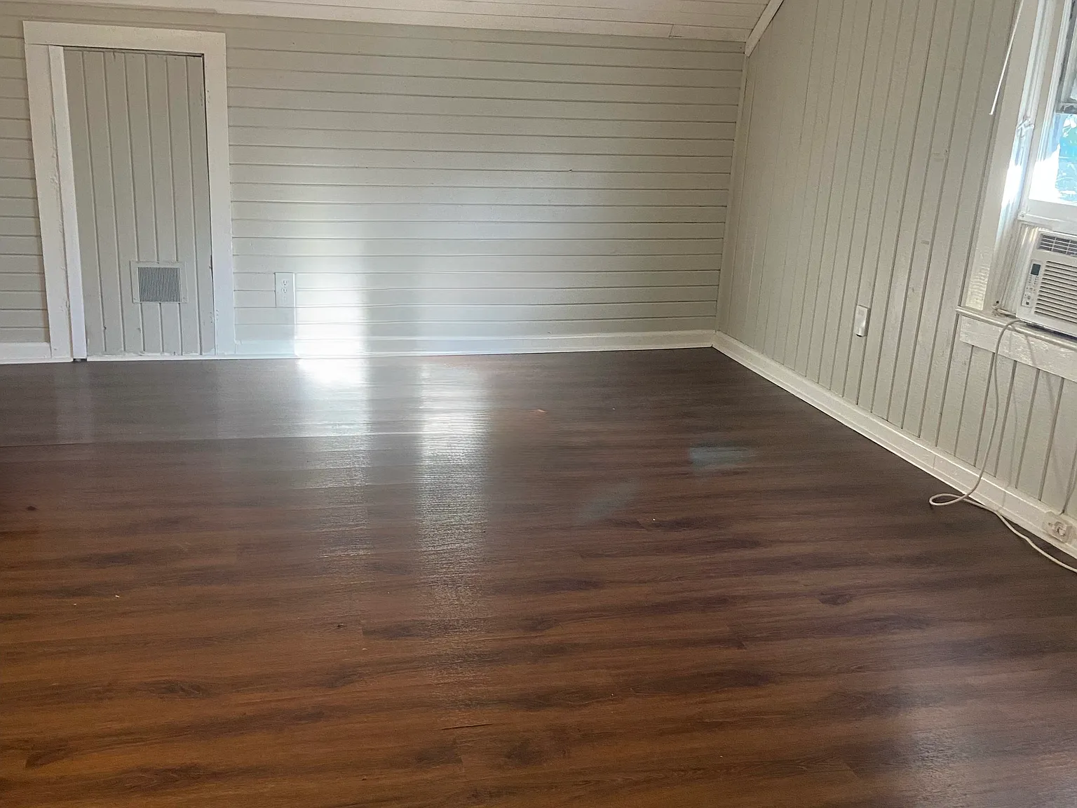 Studio, 630 sqft, $925 — Photo 3