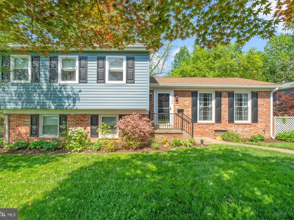 3106 Savoy Dr, Fairfax, VA 22031