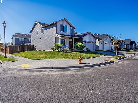 3rd image of 2731 S 6th Way