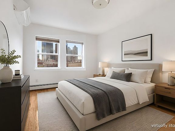 4th image of 424 W 49th St APT 6B