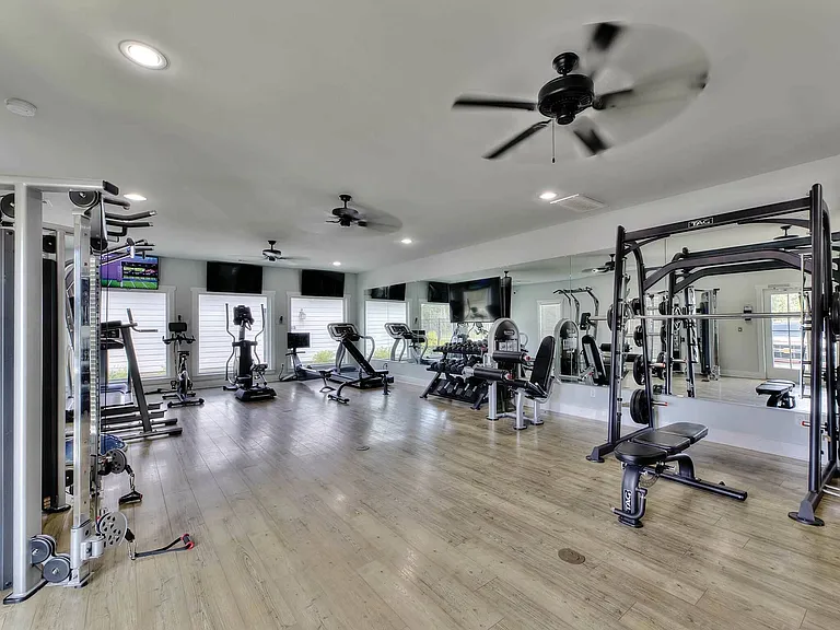 LEO at the Sanctuary- Single Family Rental — Photo 13