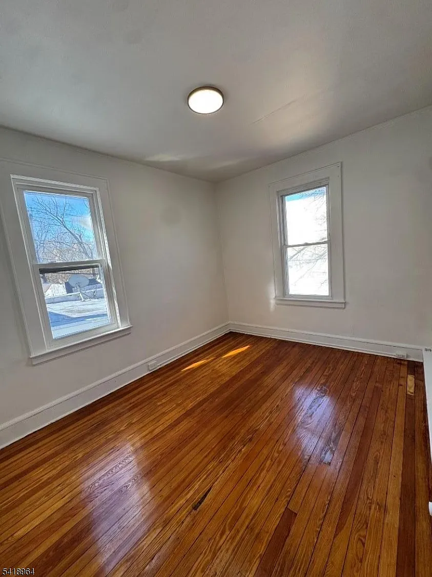 Building Photo - 149 Brookside Ave #2