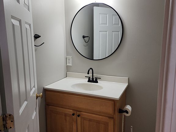 2nd image of 151-153 Cardinal St #151