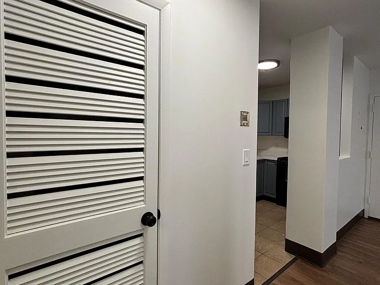 1 Franklin St #305 — Photo 13