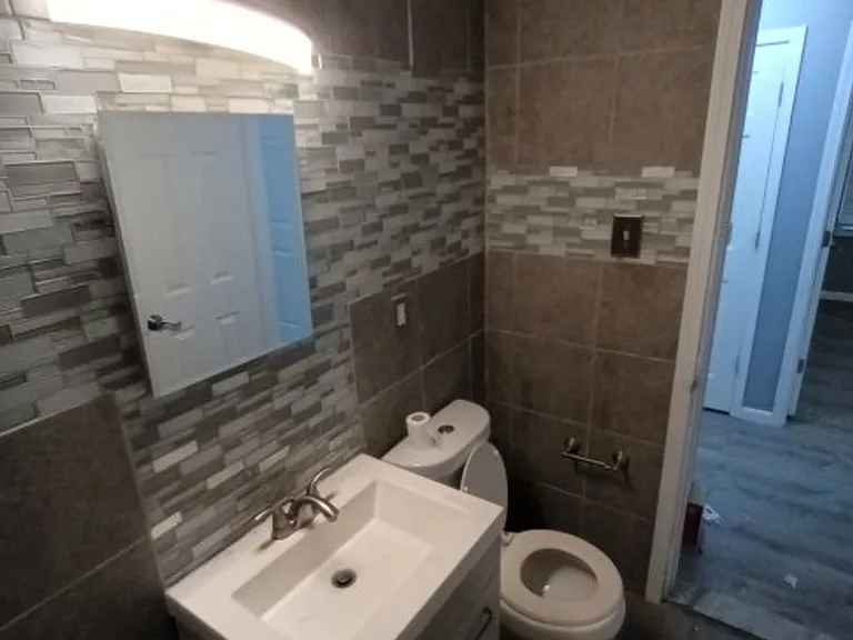 10177 Boleyn St — Photo 13