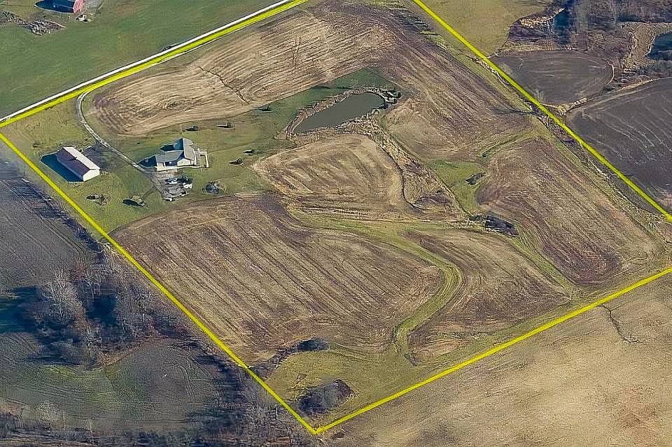 2nd image of 14829 Maple Ridge Rd