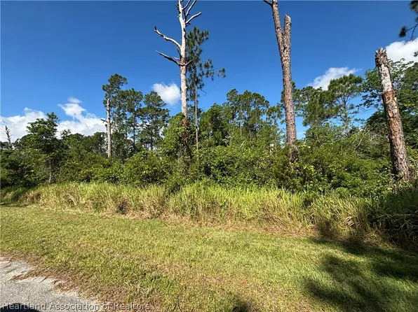 5101 Levante Dr, Sebring, FL 33872