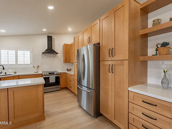 4331 W SOFT WIND Drive, Glendale, AZ 85310