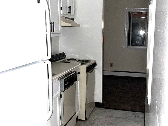 5th image of 202 Manor Dr #87