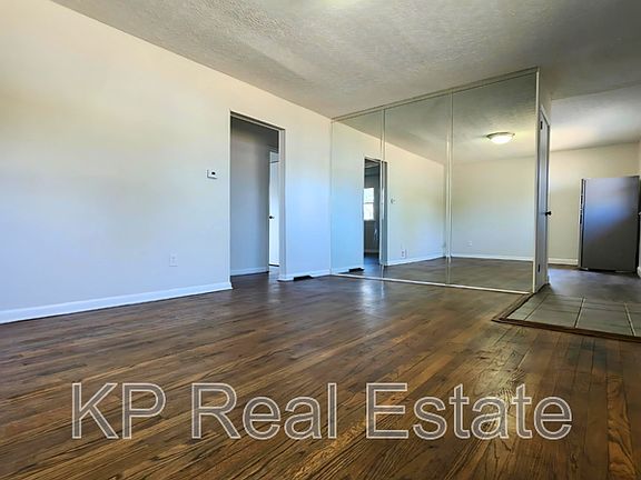5th image of 3060 Lee Ellen Pl
