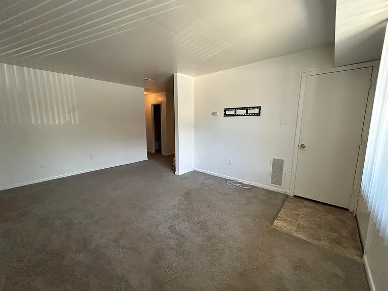 5143 Overland Dr #I — Photo 3