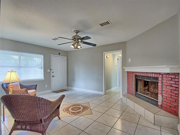 5th image of 416 Poinciana Cir