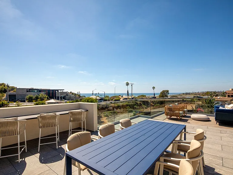 Triton Encinitas — Photo 20