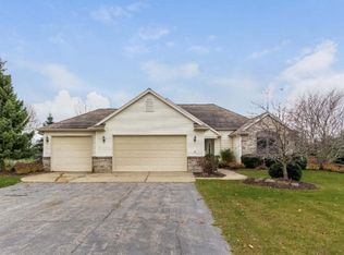 6654 Foxtail Meadows Dr NE, Rockford, MI 49341
