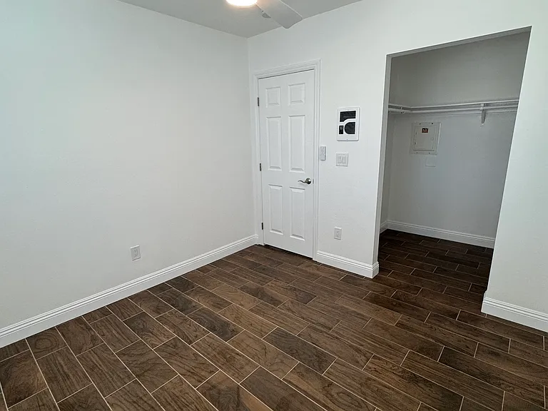 3207 Midway Dr #104 — Photo 10