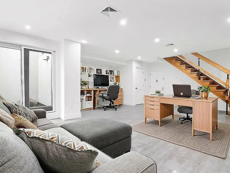 185 Schaefer St #1B — Photo 10