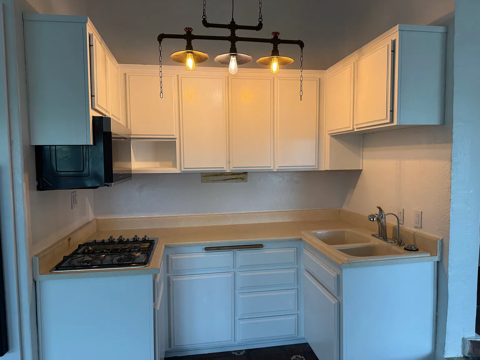 2 bed, 1185 sqft, $3,500 — Photo 4