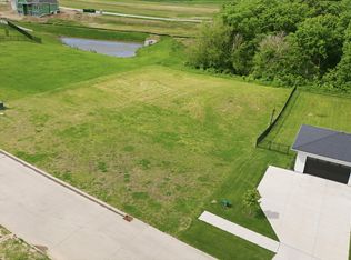 3779 SW Indigo Ave, West Des Moines, IA 50266