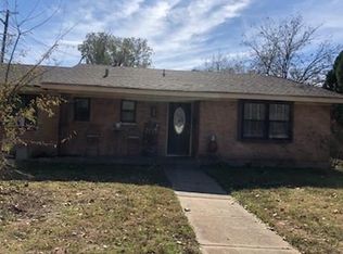102 W Celeste Dr, Garland, TX 75041