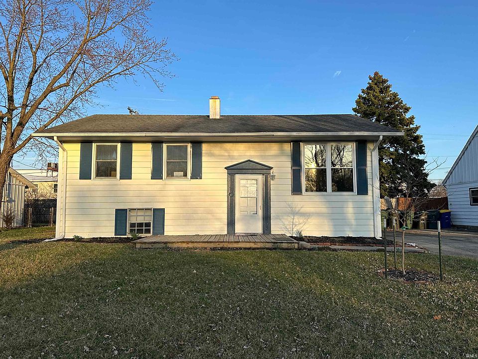 1st image of 2712 N Belmont Dr