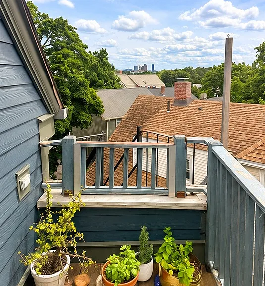 7 Adams St #4 — Photo 1