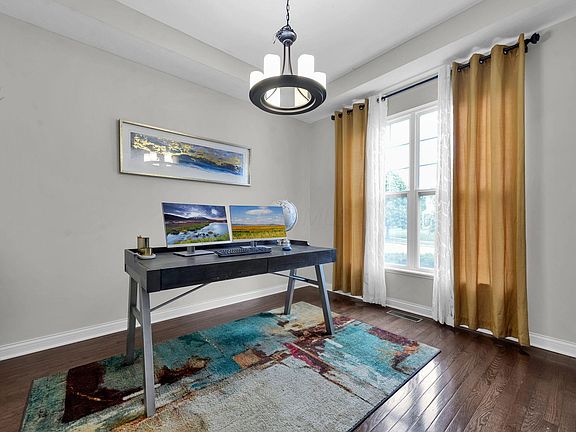 5th image of 837 Holly Farms Dr #837
