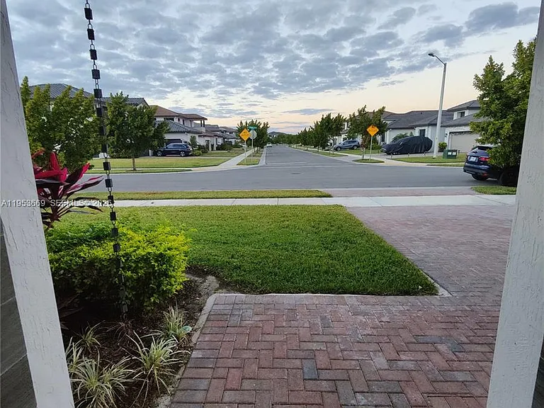 5077 Gambero Way — Photo 34