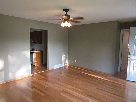 5th image of 3443 Packard Pkwy