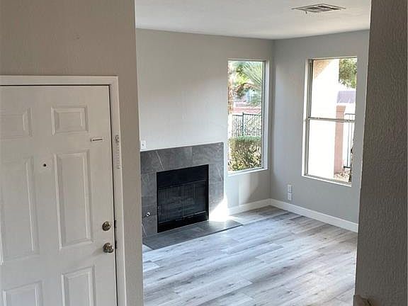 4th image of 251 S Green Valley Pkwy Unit 4111