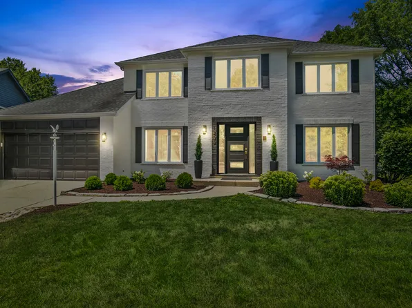 1205 Johnson Dr, Naperville, IL 60540