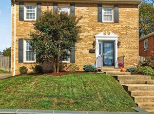 2607 Washington Blvd, Arlington, VA 22201