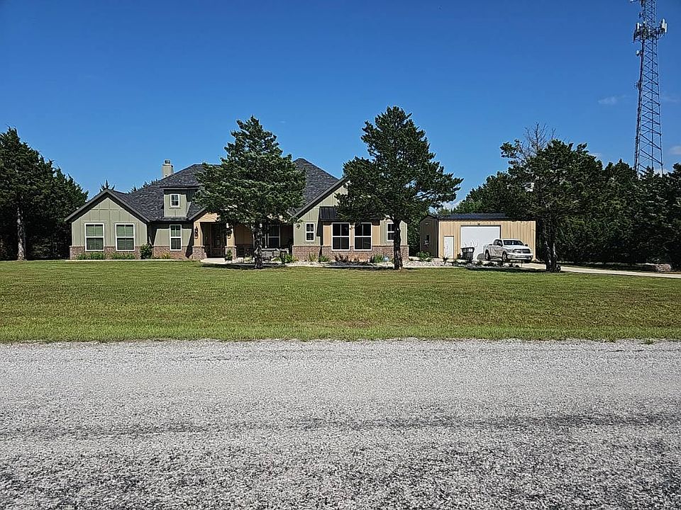 1st image of 294 Guy Ln