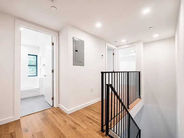 185 Chauncey St #1F — Photo 15