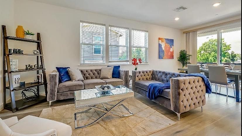 1st image of 39409 Mission Blvd