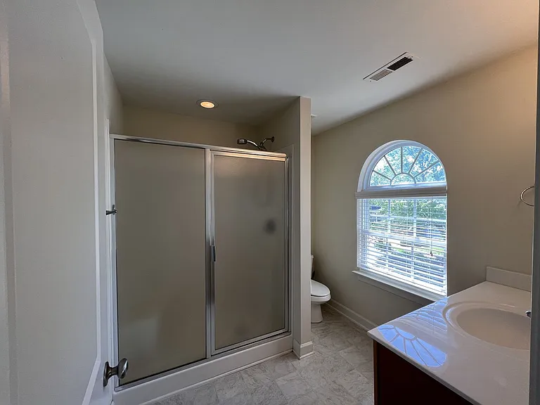 354 Summergate Dr — Photo 16